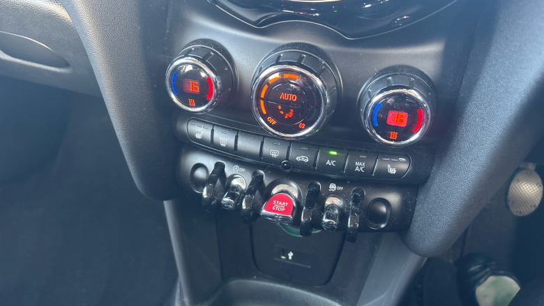 MINI Hatchback 1.5 Cooper Classic II 5dr Petrol Hatchback